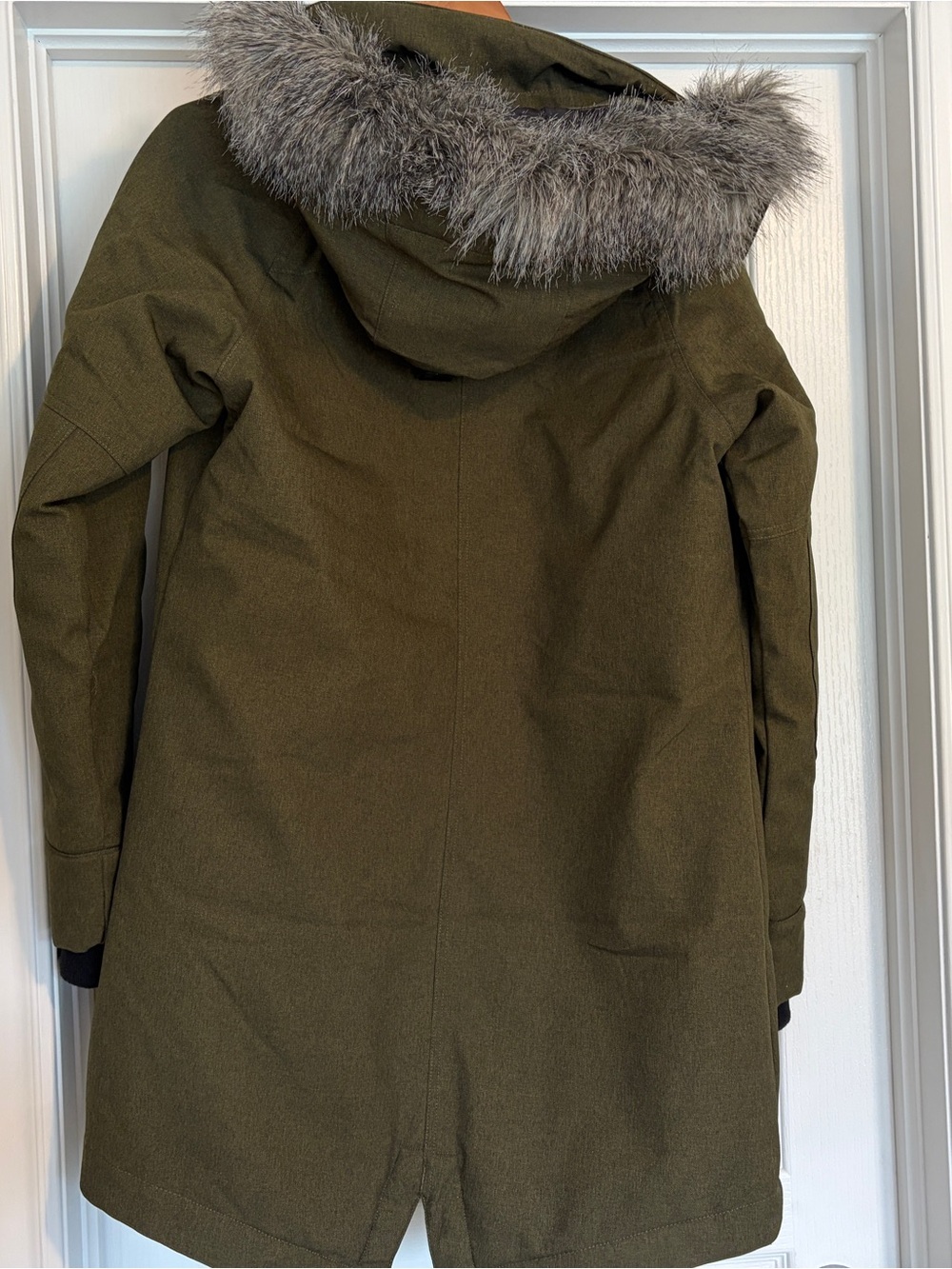 Roots Olive Green Women’s Quilted Hooded Puffer Coat - Picture 2 of 10